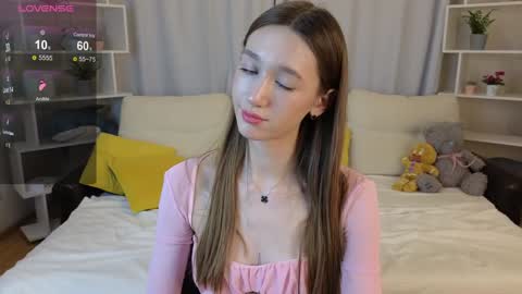 Snapshot of lolly_monica chatting on 01/06/25, 03:40 Monica online show from 01/06/25, 03:40