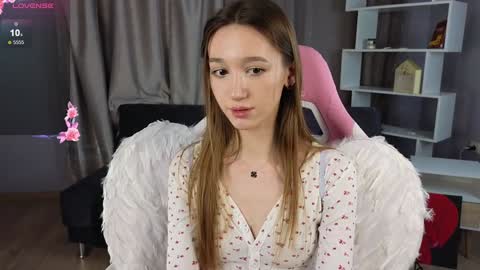 Snapshot of lolly_monica chatting on 01/23/25, 05:21 Monica online show from 01/23/25, 05:21