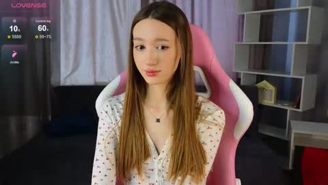 Snapshot of lolly_monica chatting on 03/04/25, 08:46 Monica online show from 03/04/25, 08:46