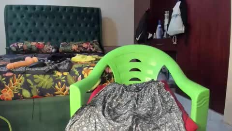 lolly_preety online show from 04/29/26, 06:28