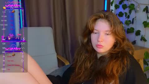 Snapshot of lolly_pump chatting on 09/27/25, 07:24 Mona online show from 09/27/25, 07:24