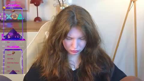 Snapshot of lolly_pump chatting on 10/01/25, 12:33 Mona online show from 10/01/25, 12:33