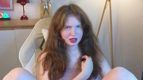 Snapshot of lolly_pump chatting on 10/11/25, 05:00 Mona online show from 10/11/25, 05:00