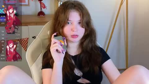 Snapshot of lolly_pump chatting on 11/05/25, 02:50 Mona online show from 11/05/25, 02:50