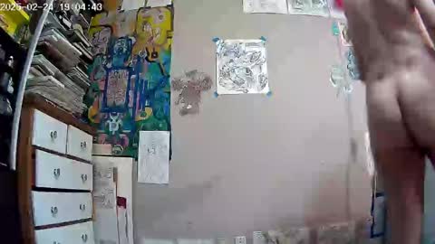 Snapshot of lollygagmiami chatting on 02/25/25, 12:03 lollygagmiami online show from 02/25/25, 12:03