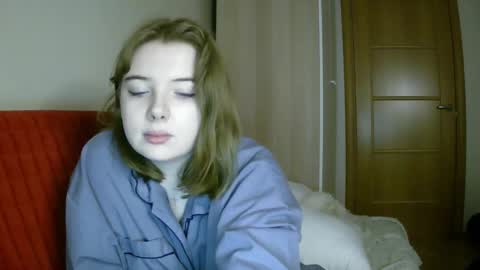 Lilly online show from 02/04/25, 02:32