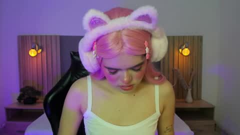 L O L Y online show from 05/22/26, 02:30