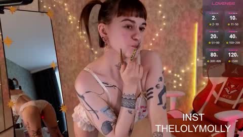 Molli online show from 11/19/25, 10:04