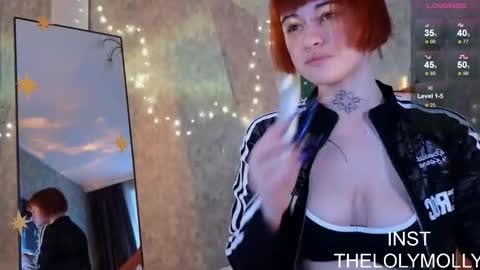 Molli online show from 12/22/25, 10:56