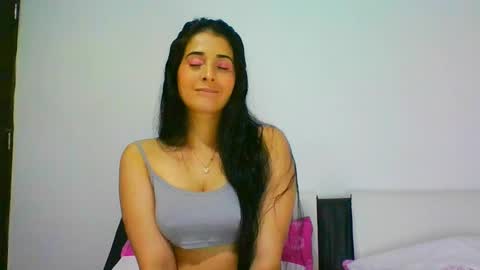 estehfania online show from 12/27/24, 08:18