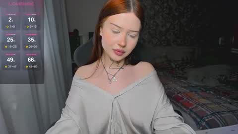 lona online show from 12/21/25, 12:01