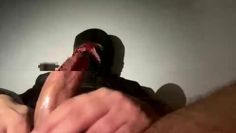 Snapshot of londonluxelad chatting on 02/22/26, 02:56 londonluxelad online show from 02/22/26, 02:56