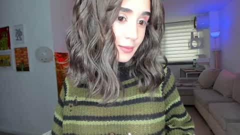 Snapshot of lonelly_lolly98 chatting on 01/04/25, 08:37 SABRINA online show from 01/04/25, 08:37