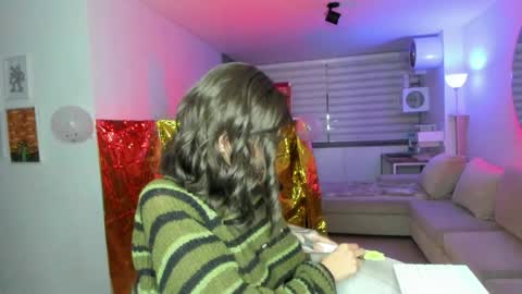 Snapshot of lonelly_lolly98 chatting on 01/04/25, 11:38 SABRINA online show from 01/04/25, 11:38