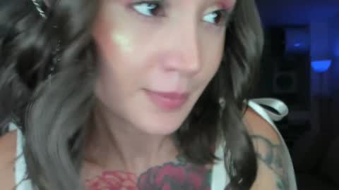 Snapshot of lonelly_lolly98 chatting on 01/07/25, 01:06 SABRINA online show from 01/07/25, 01:06