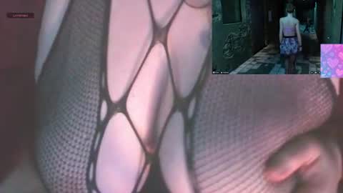 Snapshot of lonelyhousewifemilf chatting on 06/09/26, 11:44 lonelymilfy online show from 06/09/26, 11:44