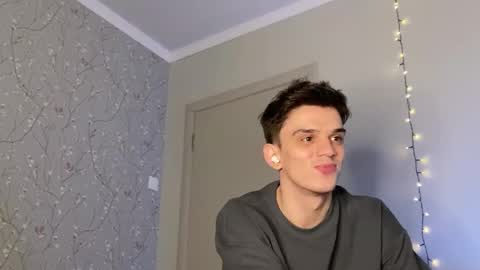 Snapshot of lonelysunset chatting on 02/16/25, 11:37 PVT AND MENU ACTIVE online show from 02/16/25, 11:37