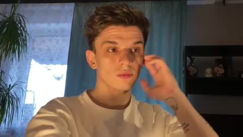 Snapshot of lonelysunset chatting on 03/10/26, 03:06 PVT AND MENU ACTIVE online show from 03/10/26, 03:06