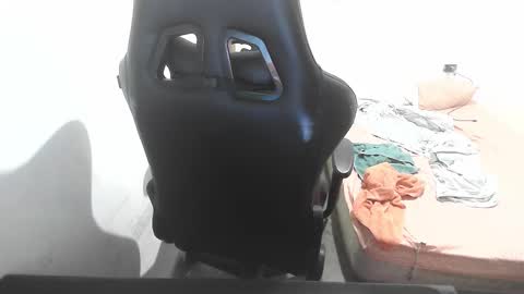 Snapshot of long_dick_boy_ chatting on 03/22/26, 01:31 Marvin Santiago online show from 03/22/26, 01:31