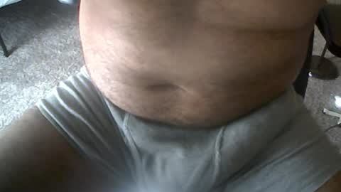 Snapshot of longandheavysweets chatting on 10/20/25, 07:36 longandheavysweets online show from 10/20/25, 07:36