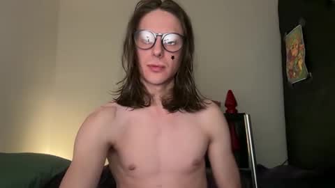 Snapshot of longdickelijah chatting on 04/21/26, 03:13 longdickelijah online show from 04/21/26, 03:13