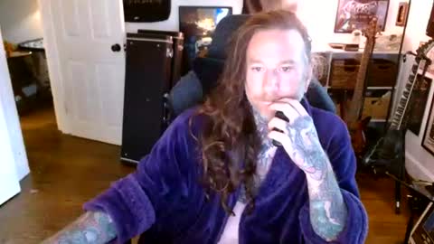 Snapshot of longhair021 chatting on 07/07/26, 07:29 longhair online show from 07/07/26, 07:29