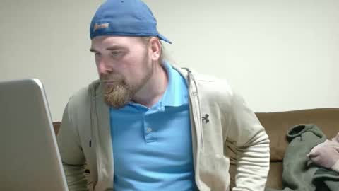 Snapshot of longhairedfreak1921 chatting on 03/13/26, 04:46 longhairedfreak1921 online show from 03/13/26, 04:46