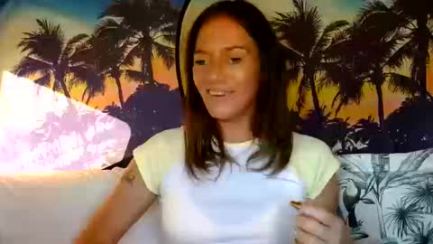 Snapshot of longlegstammy chatting on 10/13/25, 06:19 Cutenurse91 online show from 10/13/25, 06:19