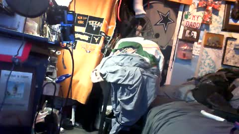 Snapshot of longloadedtx chatting on 10/12/25, 04:11 Mr. FogoDeChao online show from 10/12/25, 04:11