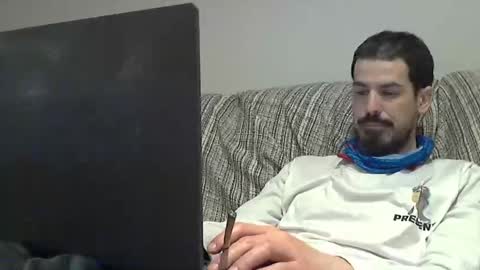 Snapshot of longnight5 chatting on 02/12/25, 10:15 Alejandro Rulitos Twitter longnight55 Intagram 5longnight5 online show from 02/12/25, 10:15