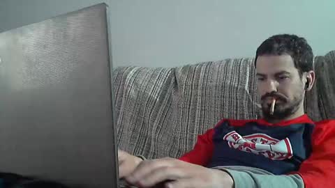 Snapshot of longnight5 chatting on 02/13/25, 04:17 Alejandro Rulitos Twitter longnight55 Intagram 5longnight5 online show from 02/13/25, 04:17