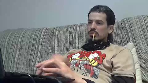 Snapshot of longnight5 chatting on 02/17/25, 10:14 Alejandro Rulitos Twitter longnight55 Intagram 5longnight5 online show from 02/17/25, 10:14