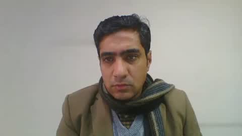 Snapshot of longthick1985 chatting on 12/31/24, 04:06 Lleida-man online show from 12/31/24, 04:06