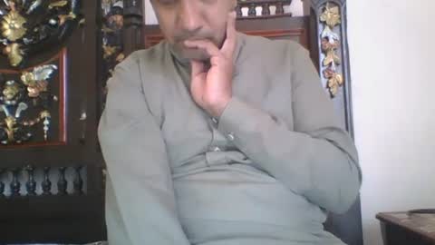 Snapshot of longthick1985 chatting on 02/02/25, 08:02 Lleida-man online show from 02/02/25, 08:02