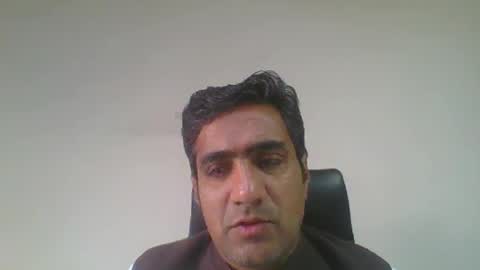 Snapshot of longthick1985 chatting on 02/28/25, 09:04 Lleida-man online show from 02/28/25, 09:04