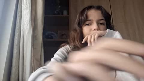 Snapshot of lonniegoldrup chatting on 12/03/25, 08:34 Kelly u can call Kelik online show from 12/03/25, 08:34