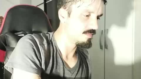 Snapshot of lookaz4010 chatting on 01/20/25, 06:32 Lucas online show from 01/20/25, 06:32