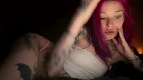 lookingforlona online show from 10/30/25, 01:34