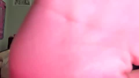 Snapshot of lookingforlona chatting on 02/19/26, 04:36 lookingforlona online show from 02/19/26, 04:36