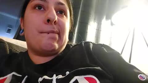 Snapshot of loolaunshaved chatting on 11/04/25, 11:48 loolaunshaved online show from 11/04/25, 11:48