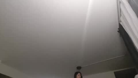 Snapshot of loolaunshaved chatting on 11/19/25, 09:48 loolaunshaved online show from 11/19/25, 09:48