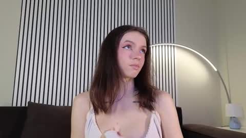 Luna online show from 11/06/25, 08:32