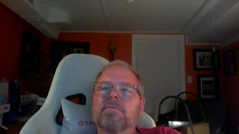 loosegravl online show from 07/20/26, 07:38