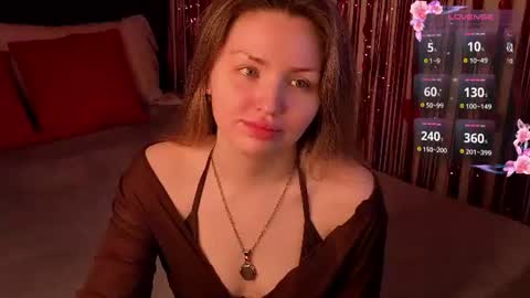 Lora online show from 06/25/26, 02:43