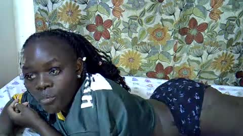 Snapshot of lora_amor chatting on 06/21/26, 11:51 lora_amor online show from 06/21/26, 11:51