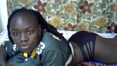 Snapshot of lora_amor chatting on 06/23/26, 11:03 lora_amor online show from 06/23/26, 11:03