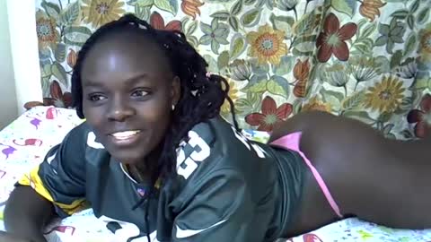 Snapshot of lora_amor chatting on 06/28/26, 04:13 lora_amor online show from 06/28/26, 04:13
