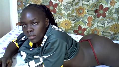 Snapshot of lora_amor chatting on 07/09/26, 10:47 lora_amor online show from 07/09/26, 10:47