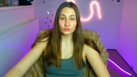 Snapshot of lora_kisses chatting on 03/23/26, 06:06 Lora online show from 03/23/26, 06:06