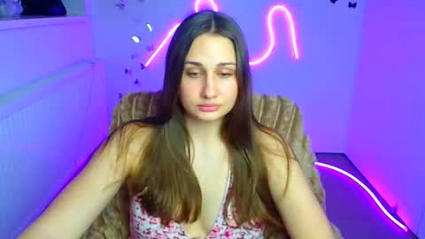 Snapshot of lora_kisses chatting on 03/31/26, 12:16 Lora online show from 03/31/26, 12:16
